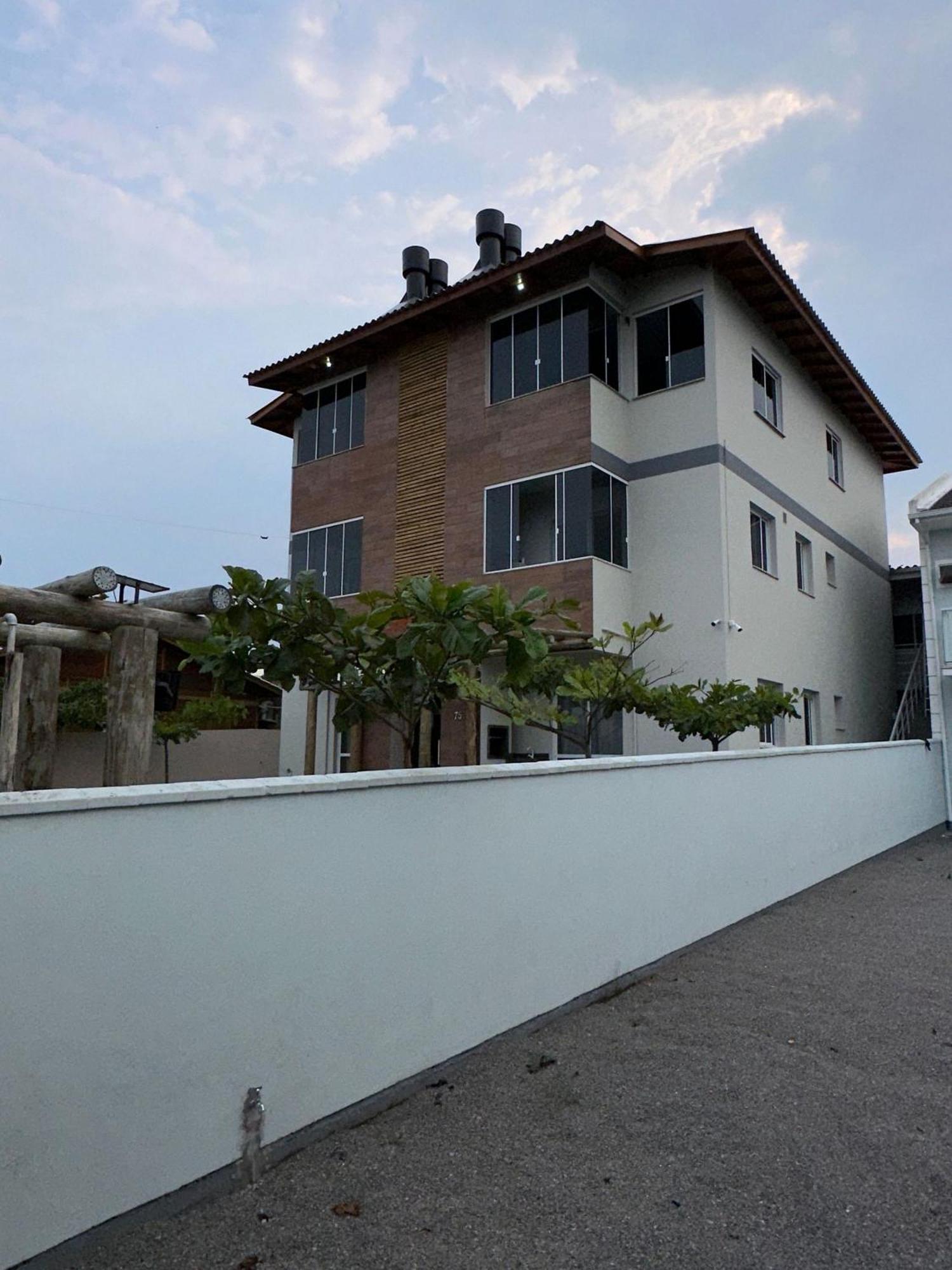 Residencial Wrubleski Sc Pinheira Exterior foto