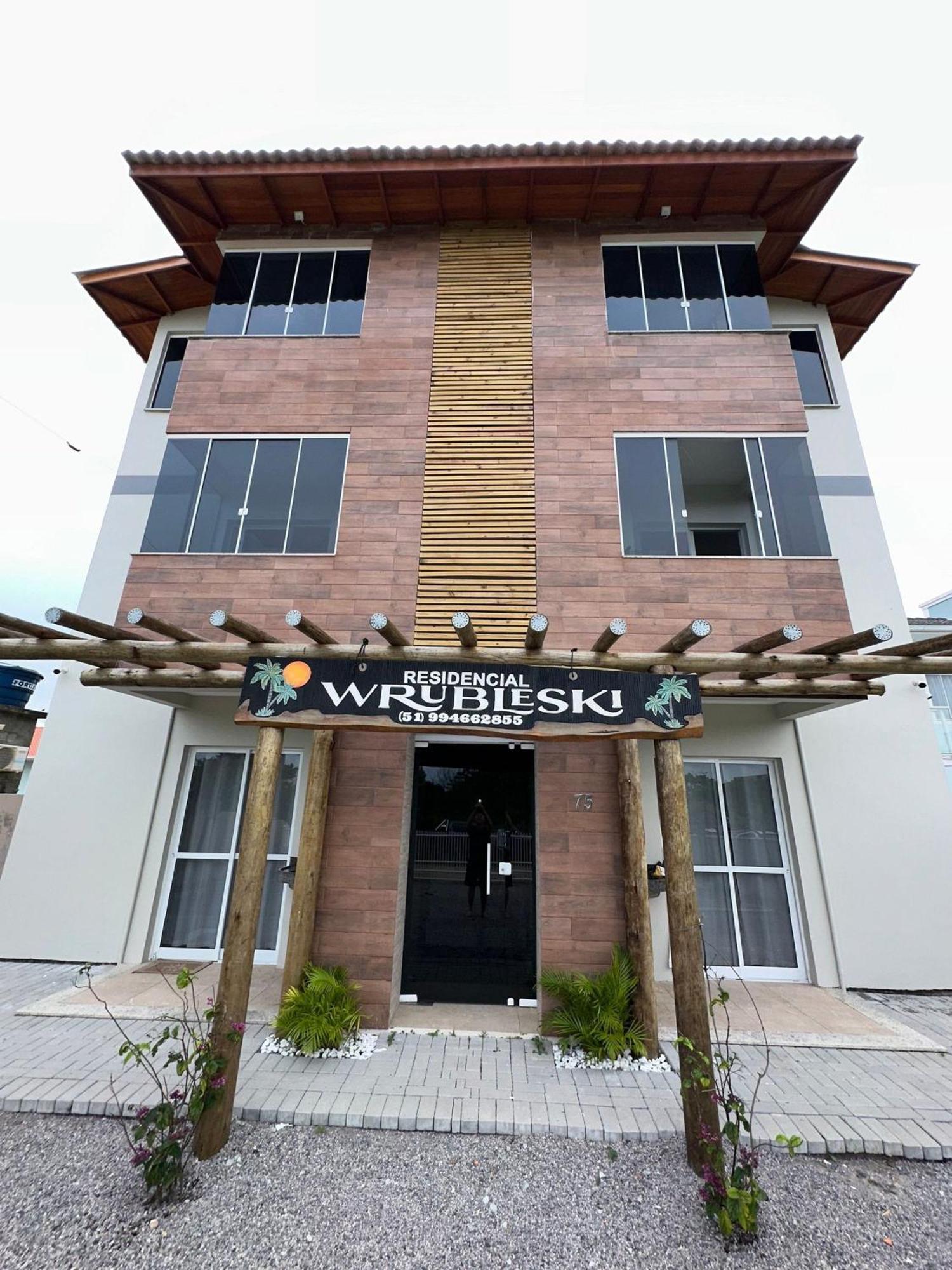 Residencial Wrubleski Sc Pinheira Exterior foto