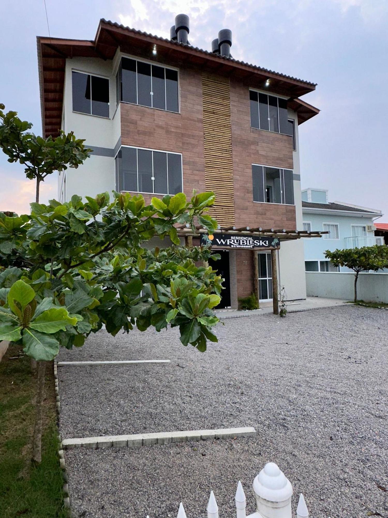 Residencial Wrubleski Sc Pinheira Exterior foto